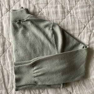 Zara mock neck sweater small